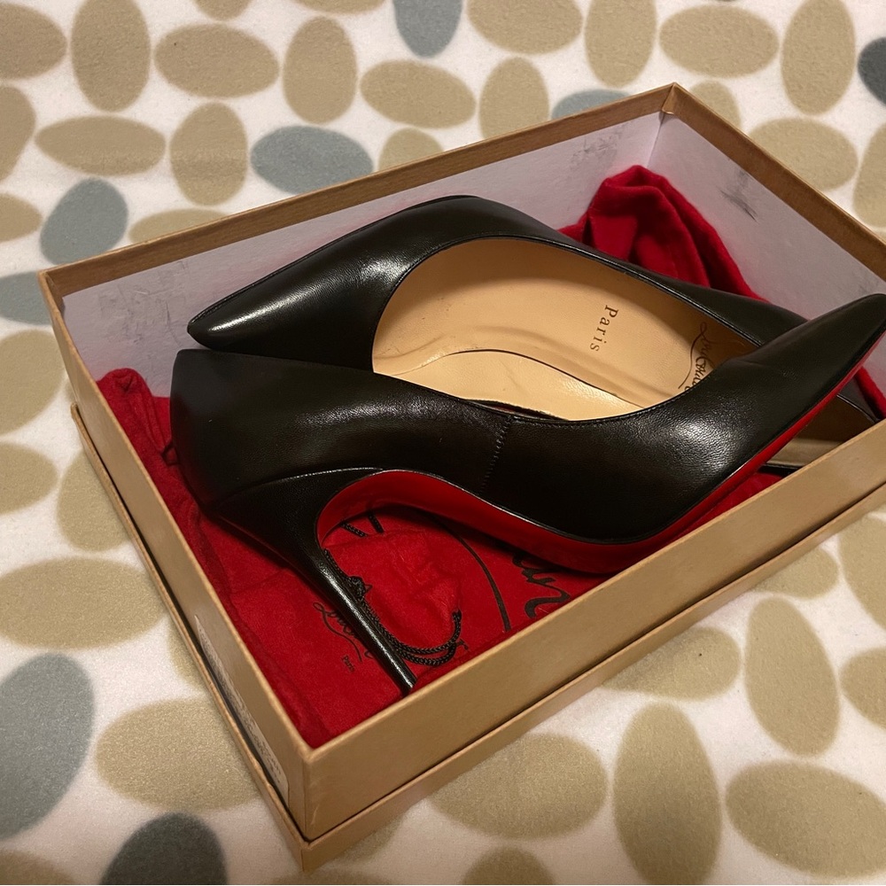 Christian Louboutin Decollete Black Leather Heels